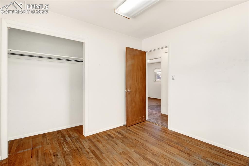 Image 10 of 29: Bedroom