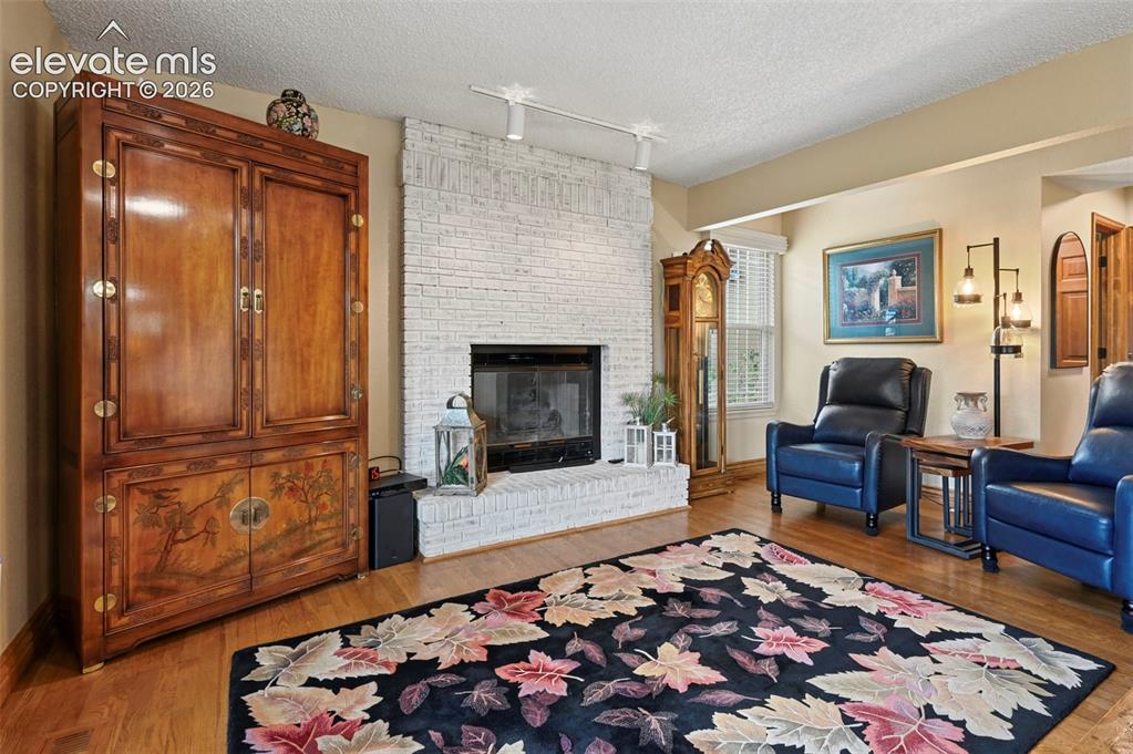 Image 14 of 50: Family Room