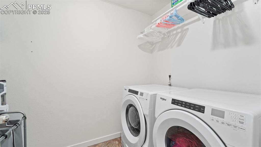 Image 20 of 27: Laundry
