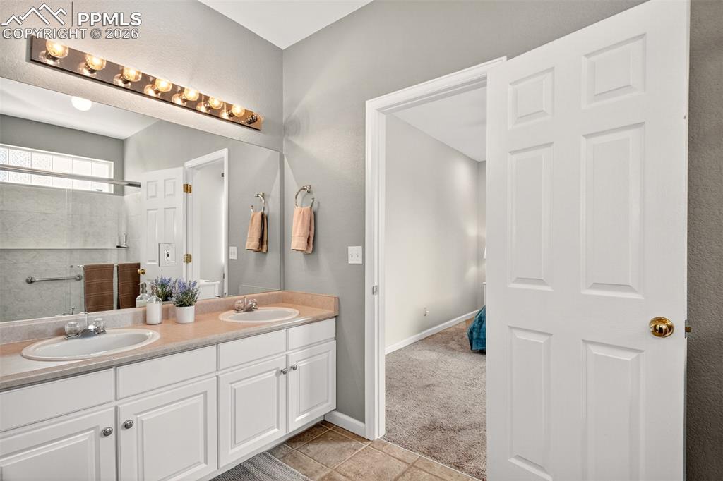 Image 15 of 32: Master Bathroom