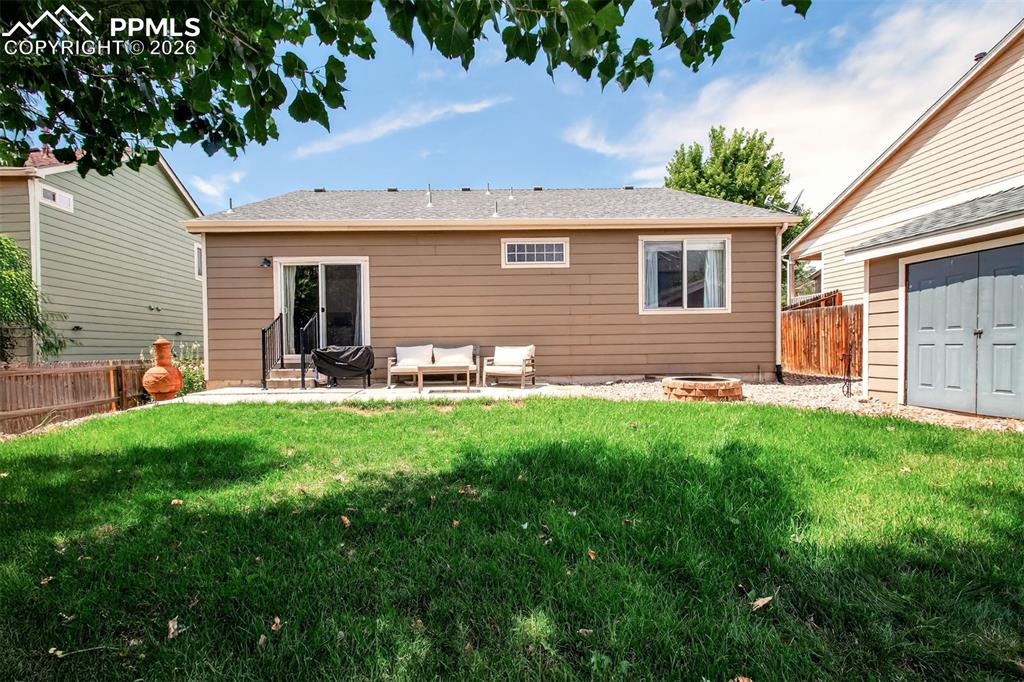 Image 29 of 32: Back of Structure