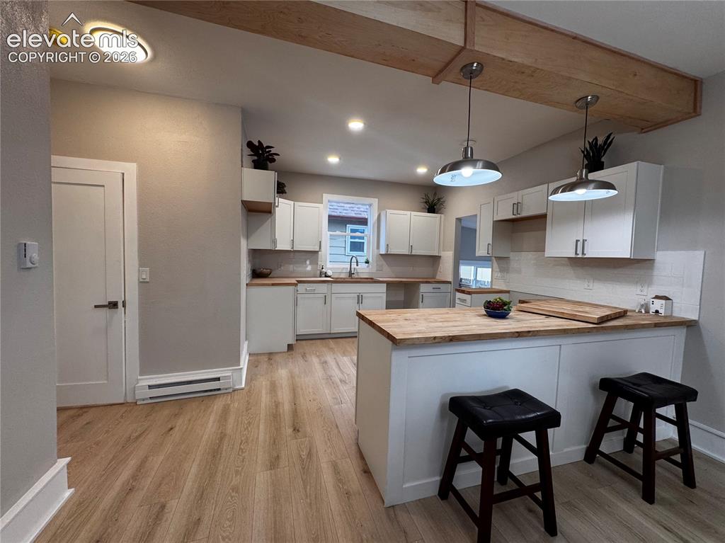 Image 6 of 27: Kitchen