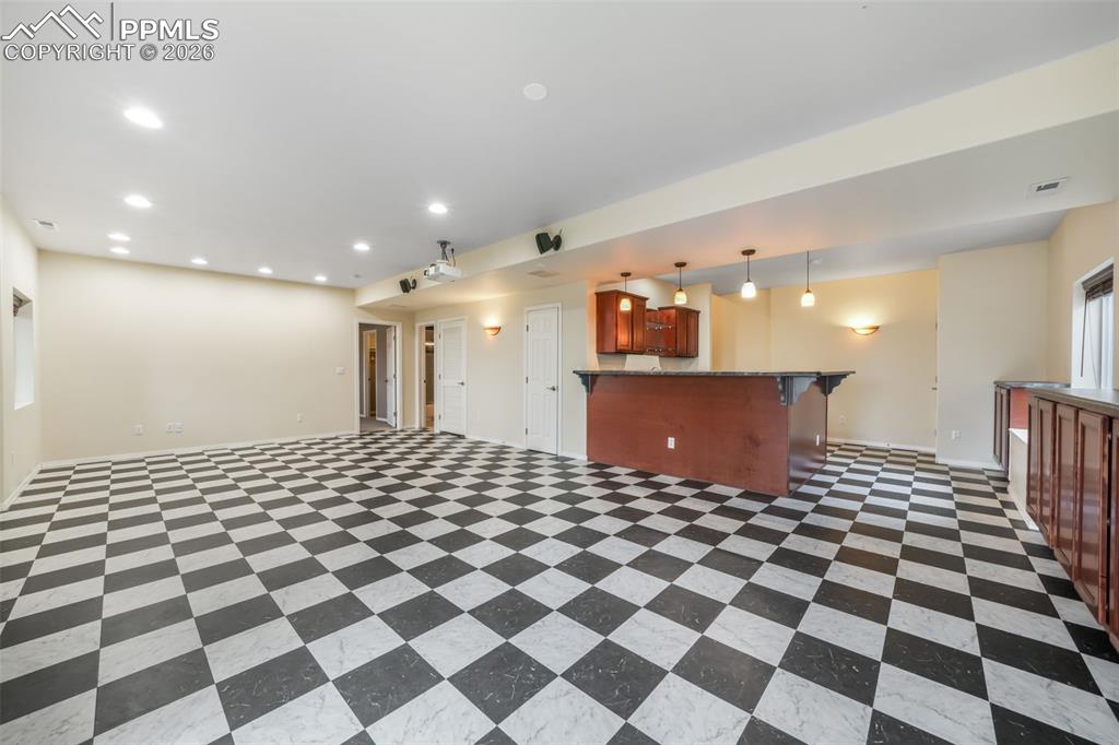 Image 45 of 50: Kitchen