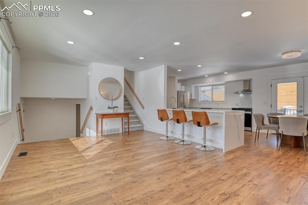 Image 13 of 46: Kitchen