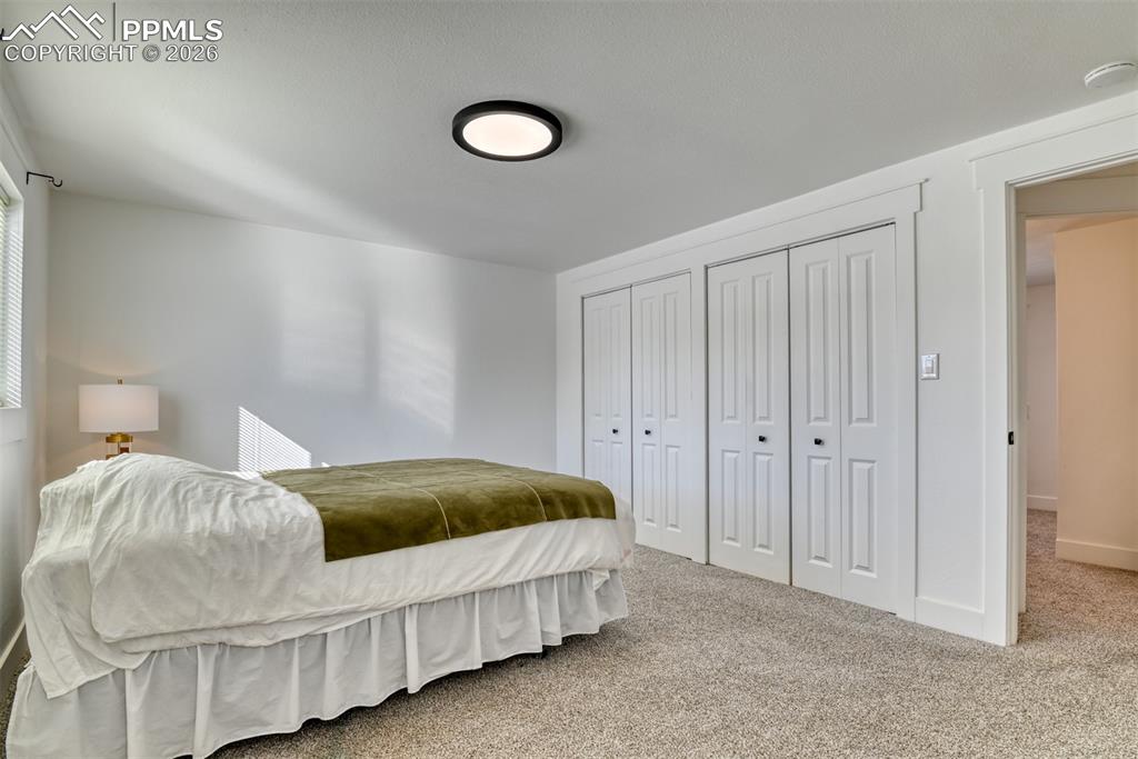 Image 21 of 46: Bedroom