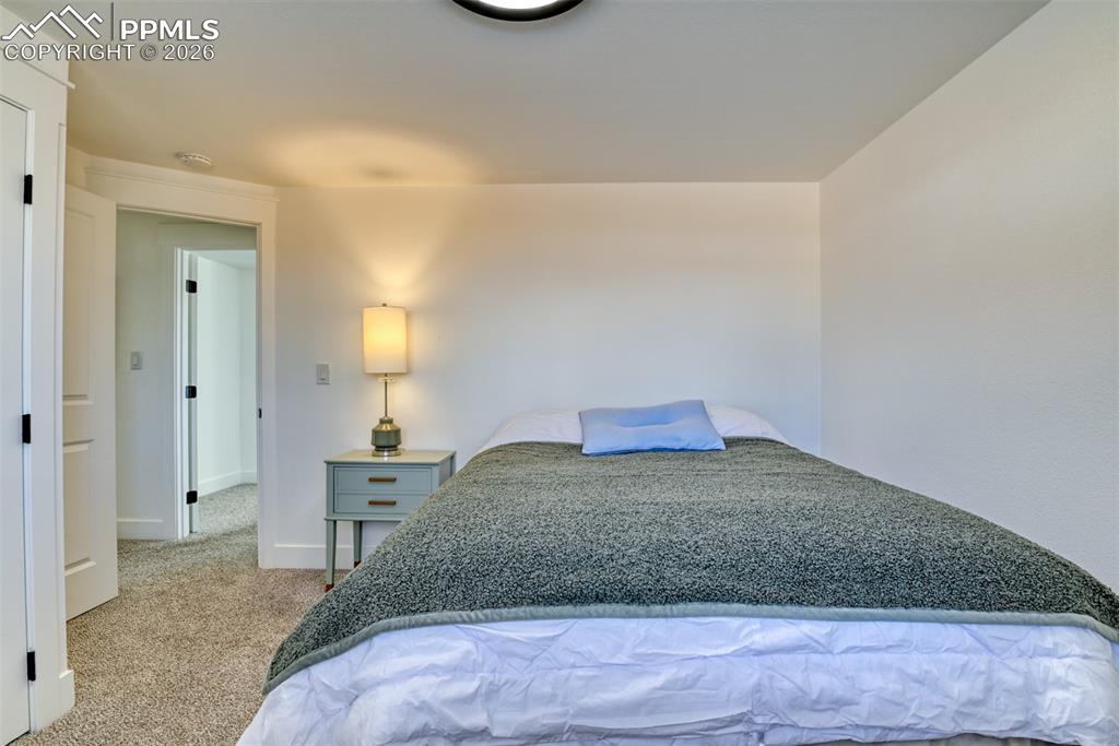 Image 26 of 46: Bedroom