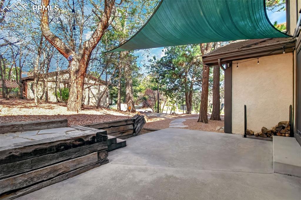 Image 11 of 44: Patio