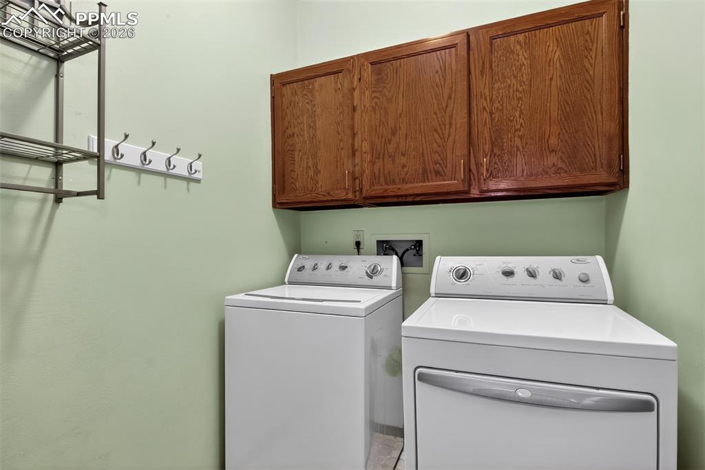 Image 21 of 44: Laundry