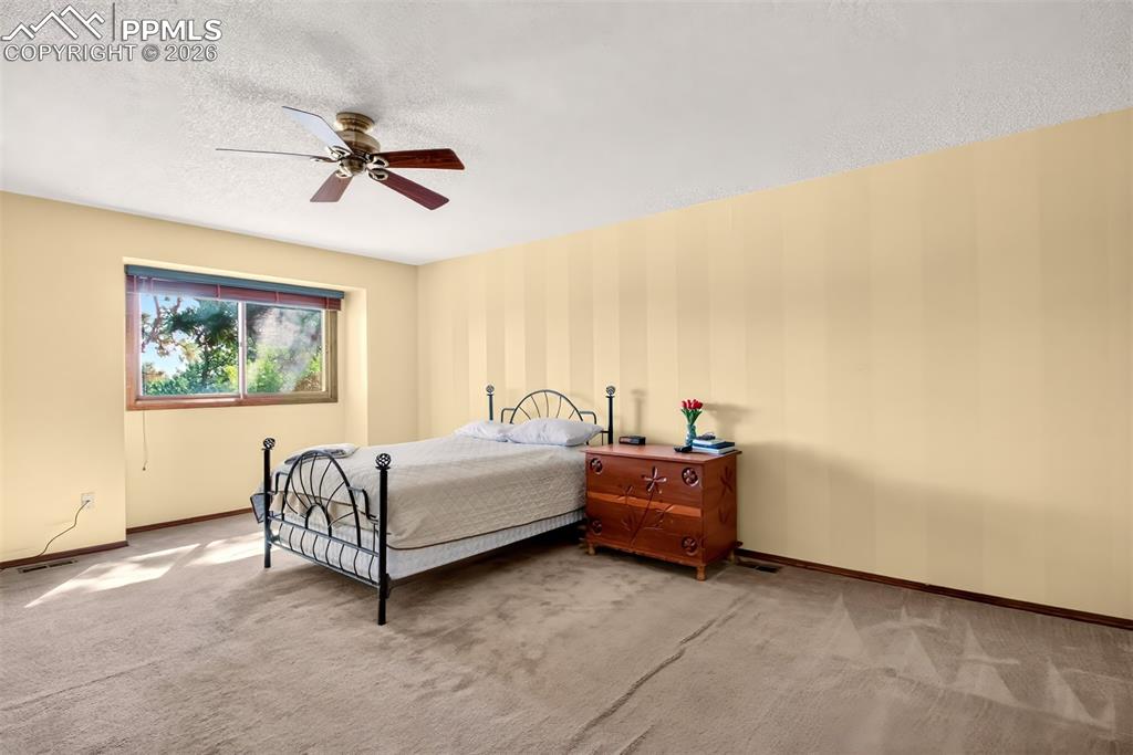 Image 26 of 44: Master Bedroom
