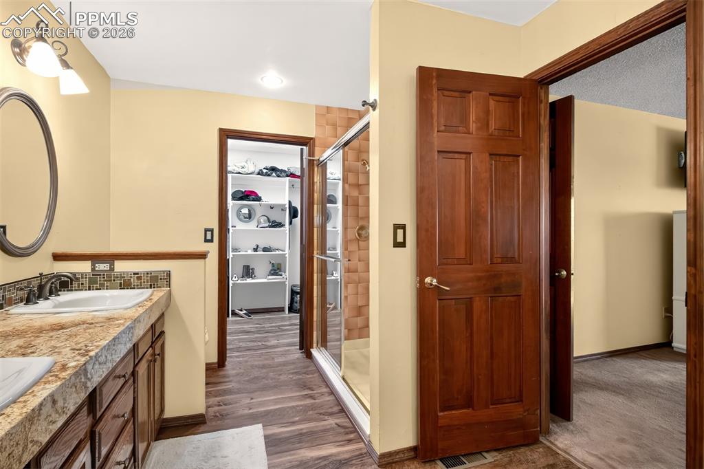 Image 29 of 44: Master Bathroom