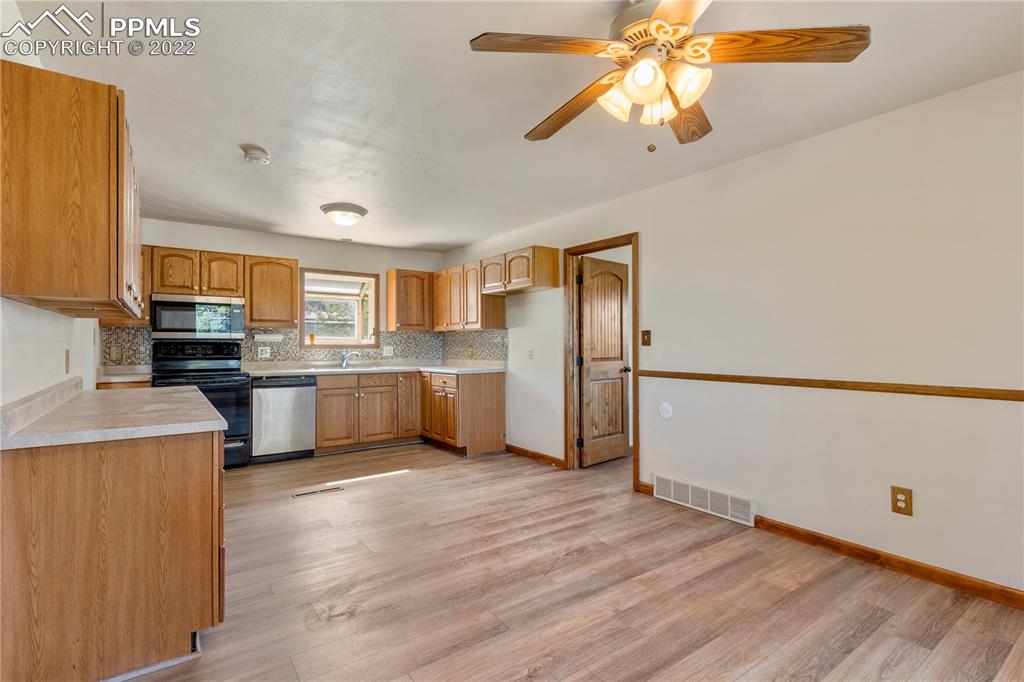 Listing 3298424, Image 12 of 41
