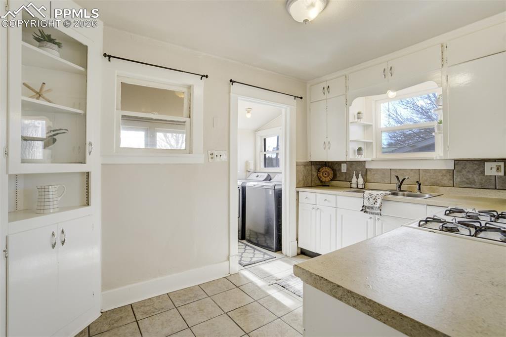 Image 11 of 37: Kitchen