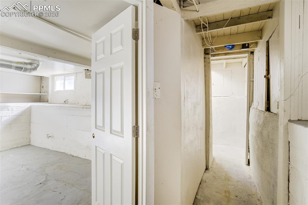 Image 26 of 37: Potential future 3rd  bedroom space