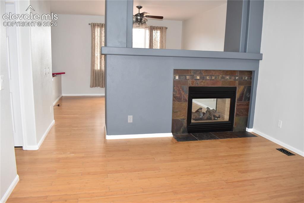 Image 3 of 12: Living Room