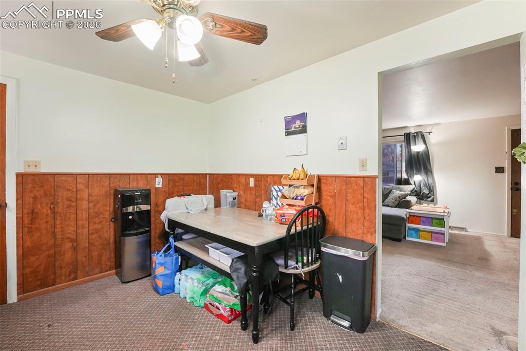 Image 8 of 44: Dining Area