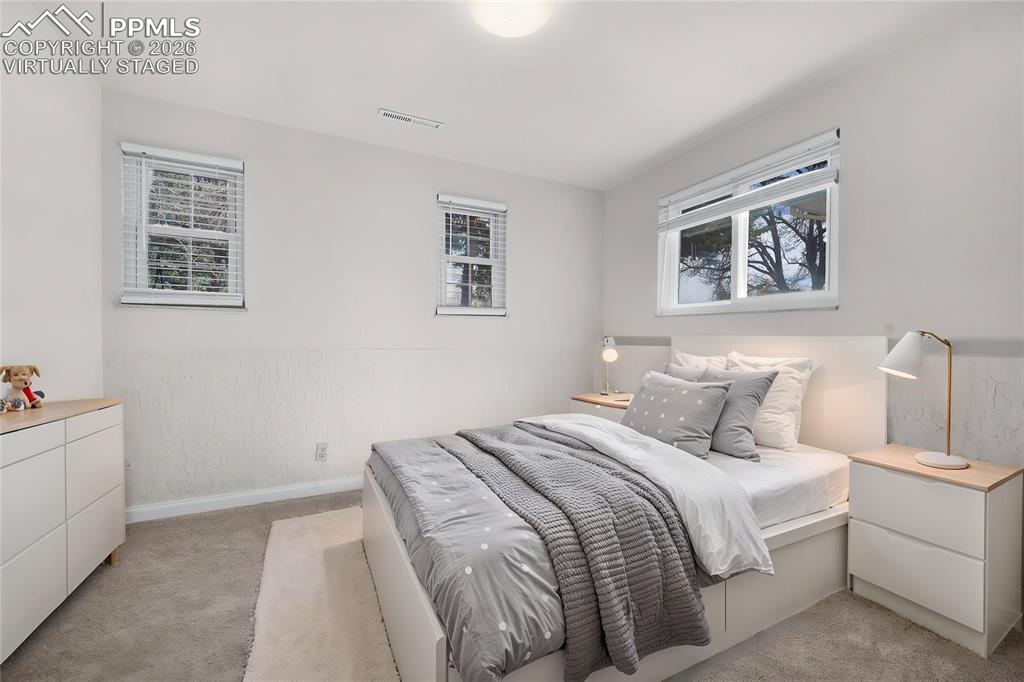 Image 17 of 37: Family Room