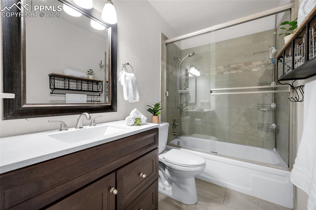 Image 26 of 37: Master Bathroom