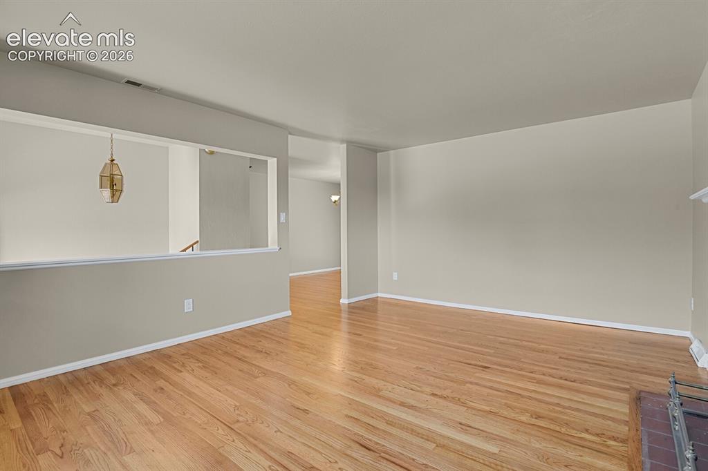 Image 10 of 50: Living Room
