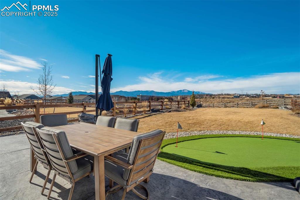 Image 44 of 50: Patio