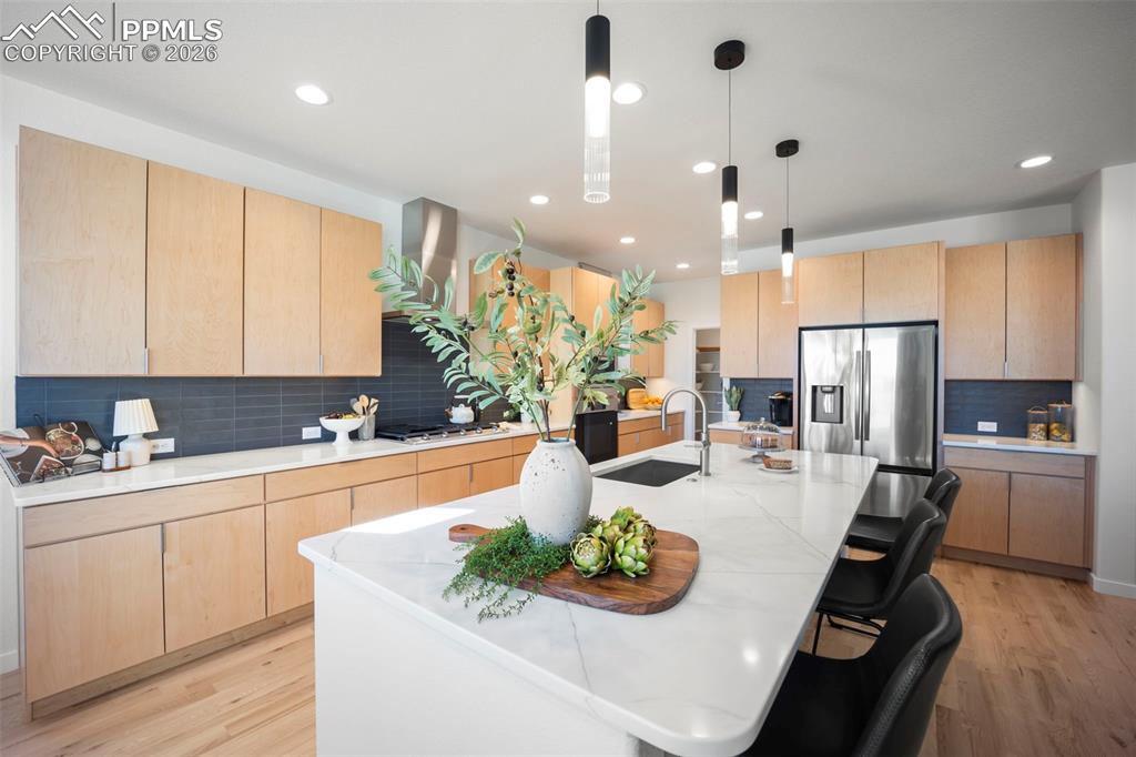 Image 9 of 9: Kitchen