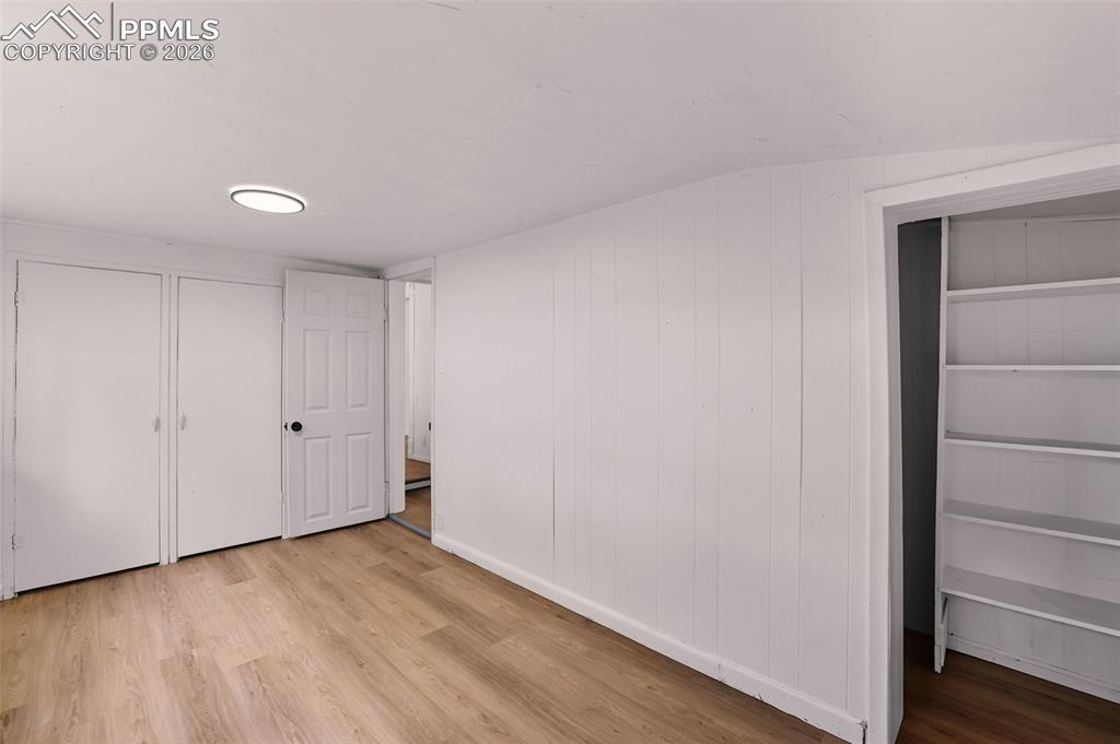 Image 17 of 33: Bedroom