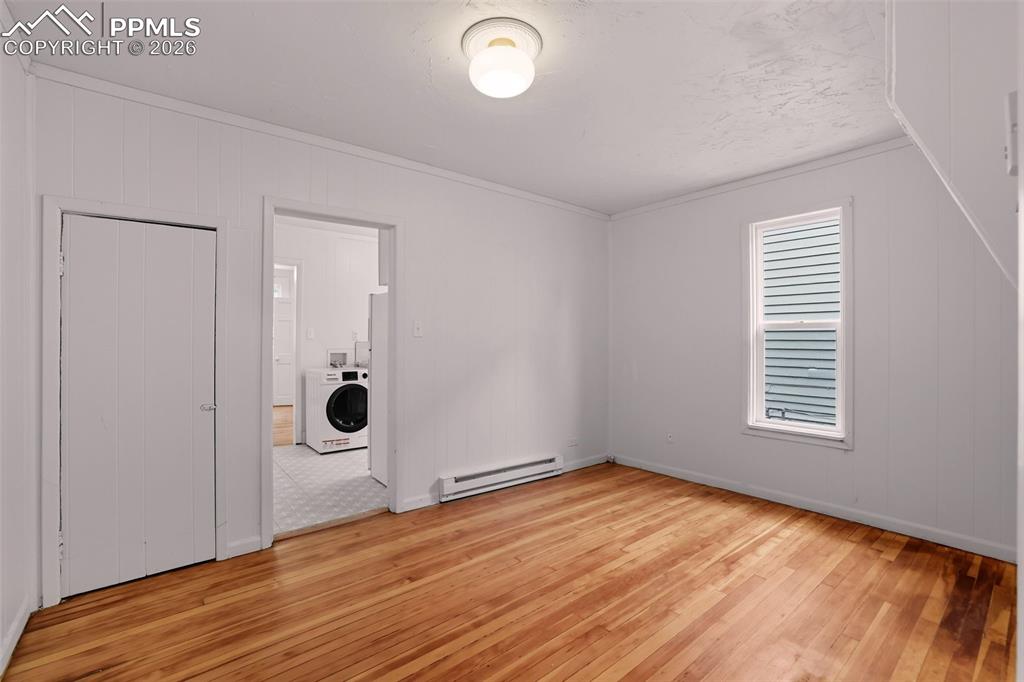 Image 23 of 33: Bonus Room