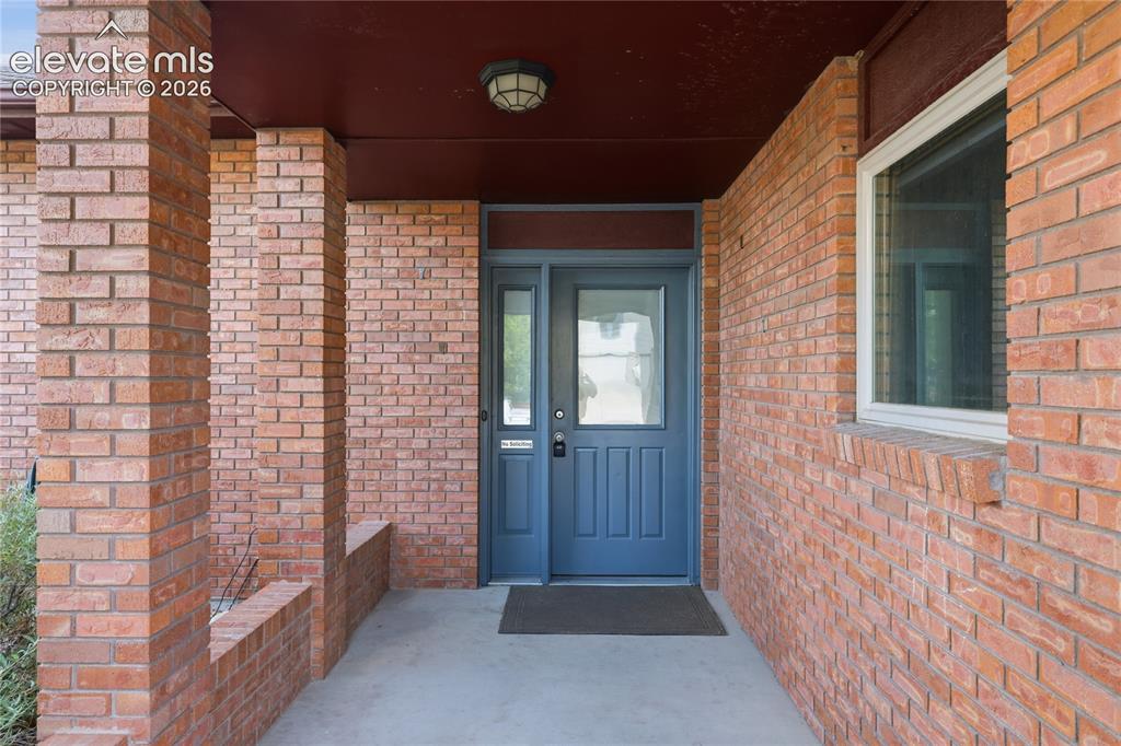 Image 8 of 47: Entry