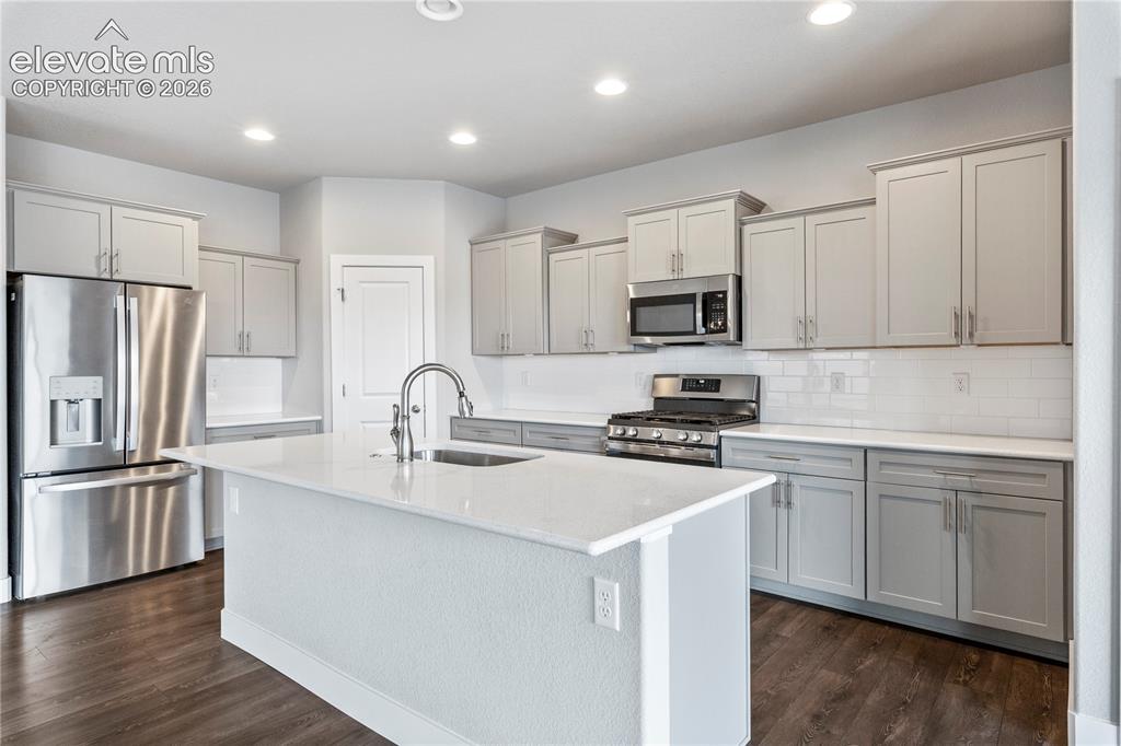 Image 4 of 22: All appliances are included