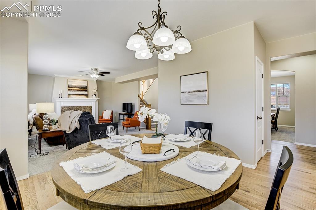 Image 17 of 49: Breakfast Area