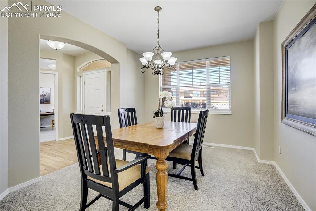 Image 20 of 49: Dining Area