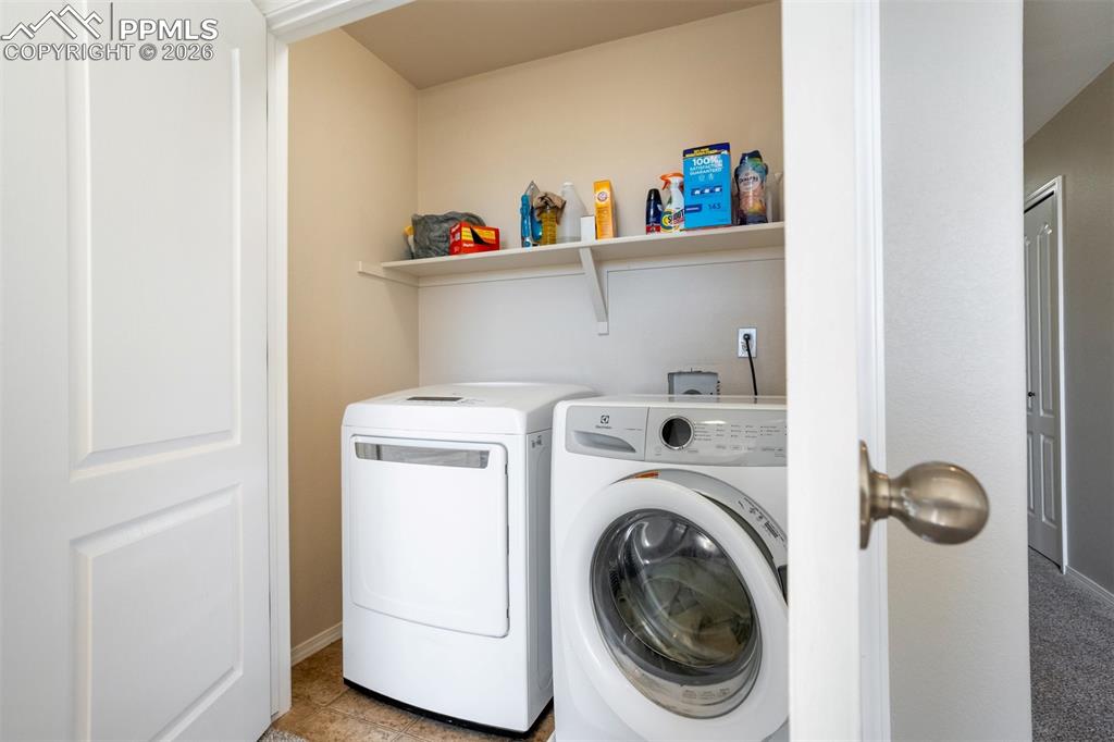 Image 39 of 49: Laundry