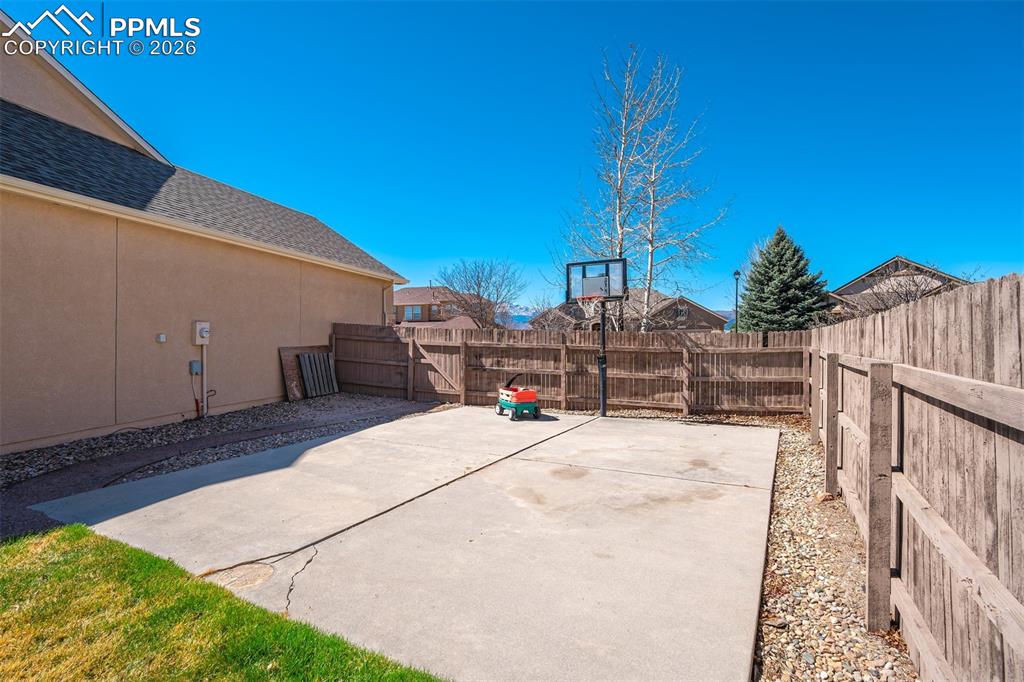 Image 47 of 49: Patio