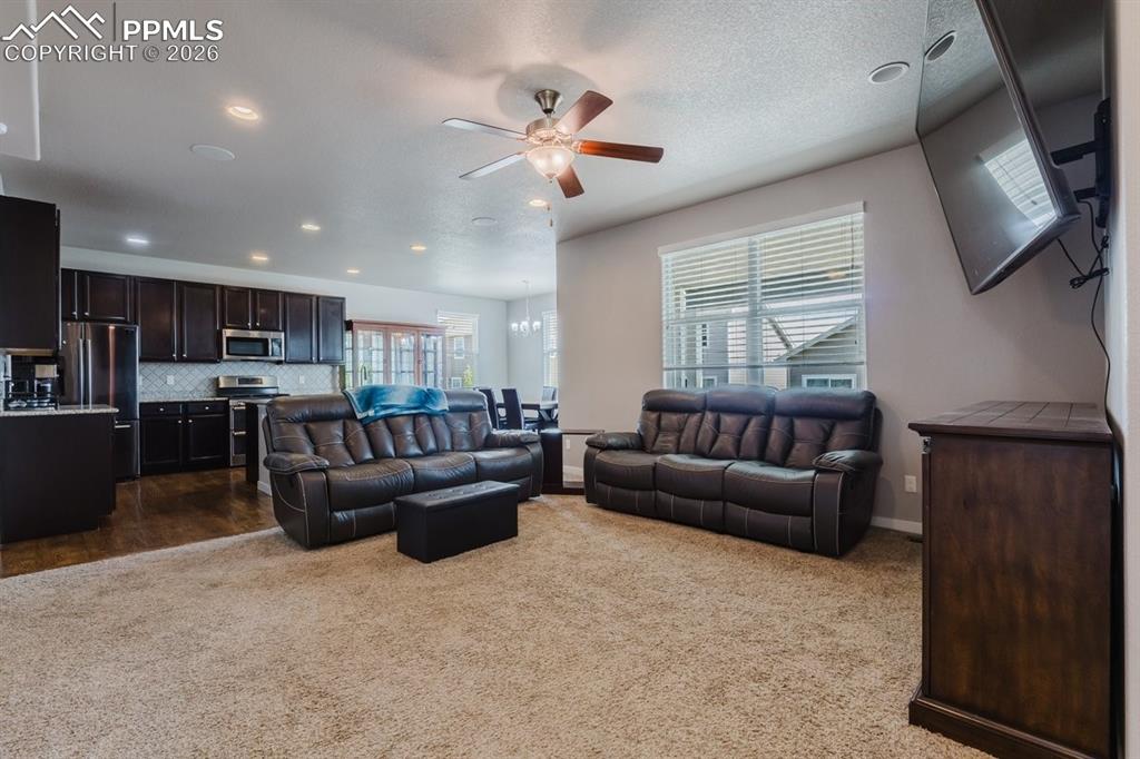 Image 4 of 37: Living Room
