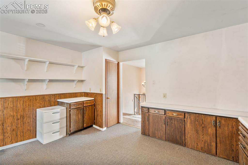 Image 18 of 41: Kitchen