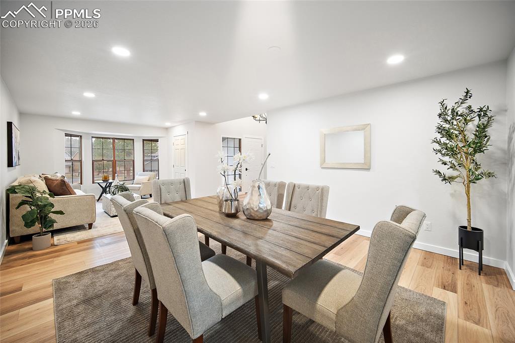 Image 12 of 43: Dining Area