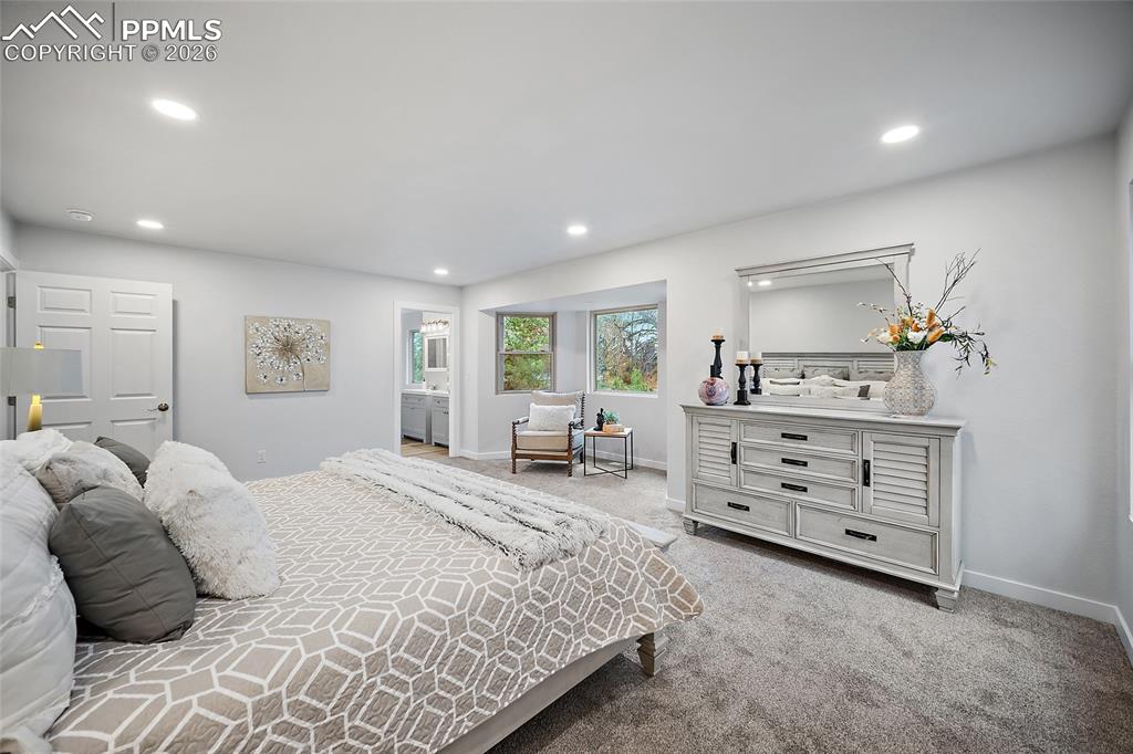 Image 20 of 43: Bedroom