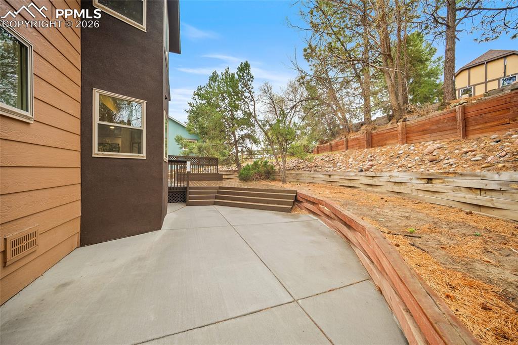 Image 42 of 43: Patio