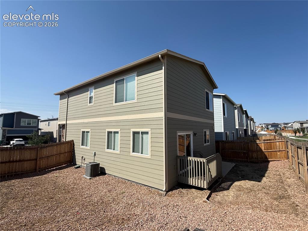 Image 11 of 13: Back of Structure