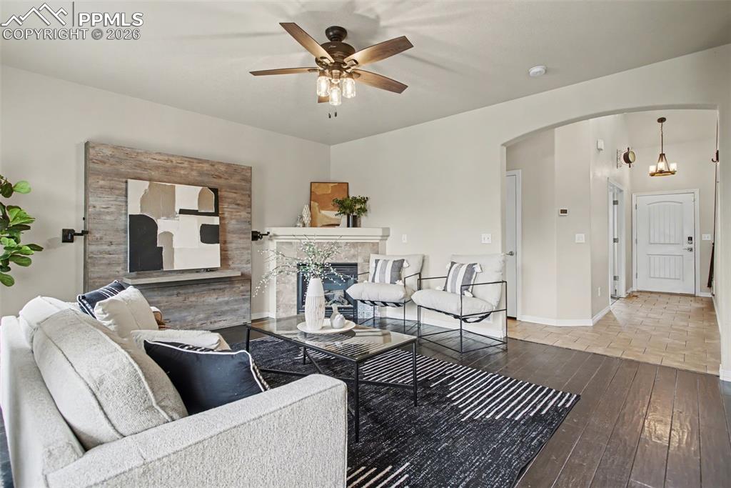 Image 10 of 47: Living Room