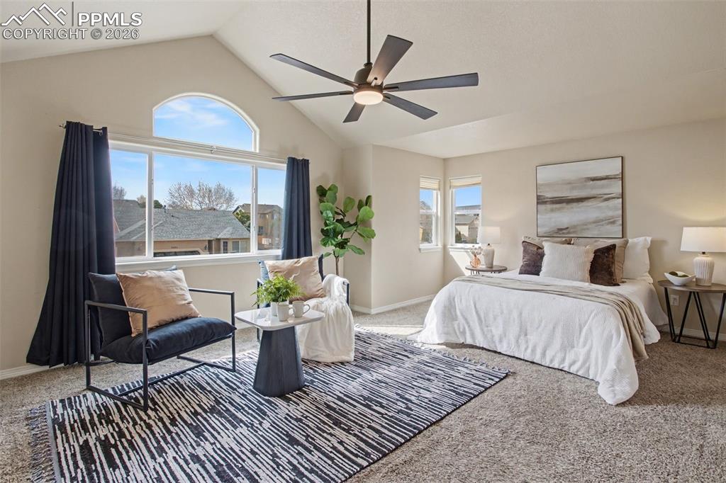 Image 22 of 47: Bedroom