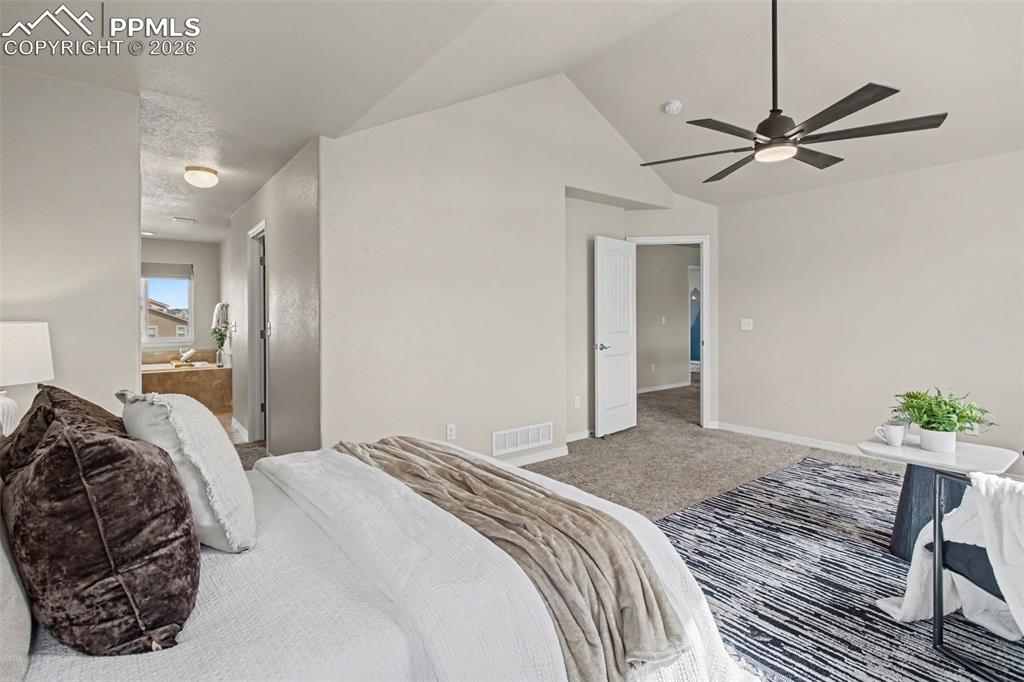 Image 23 of 47: Bedroom