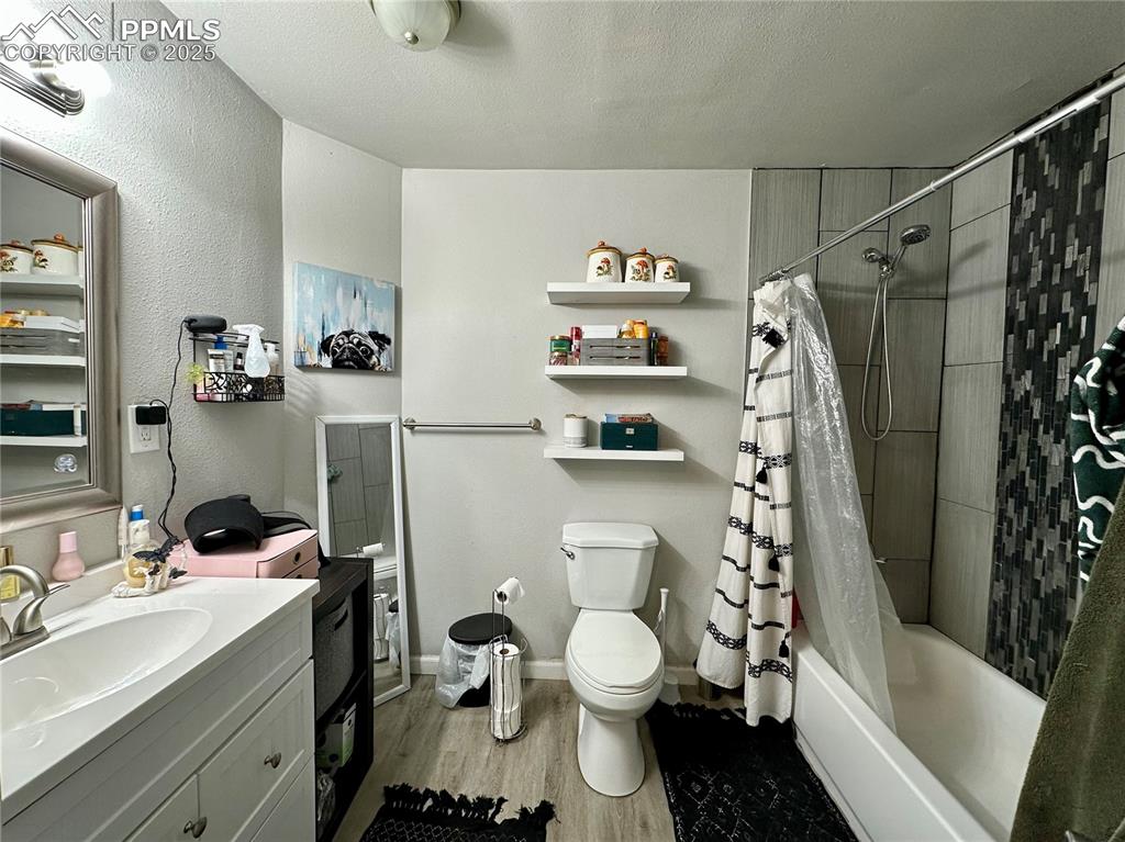 Photo 4