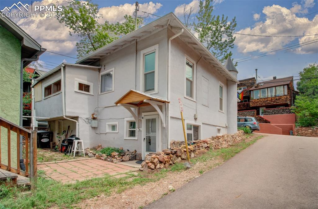 Image 19 of 31: Side of Structure