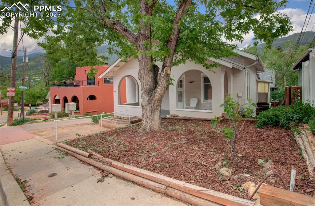 Image 2 of 31: Front of Structure