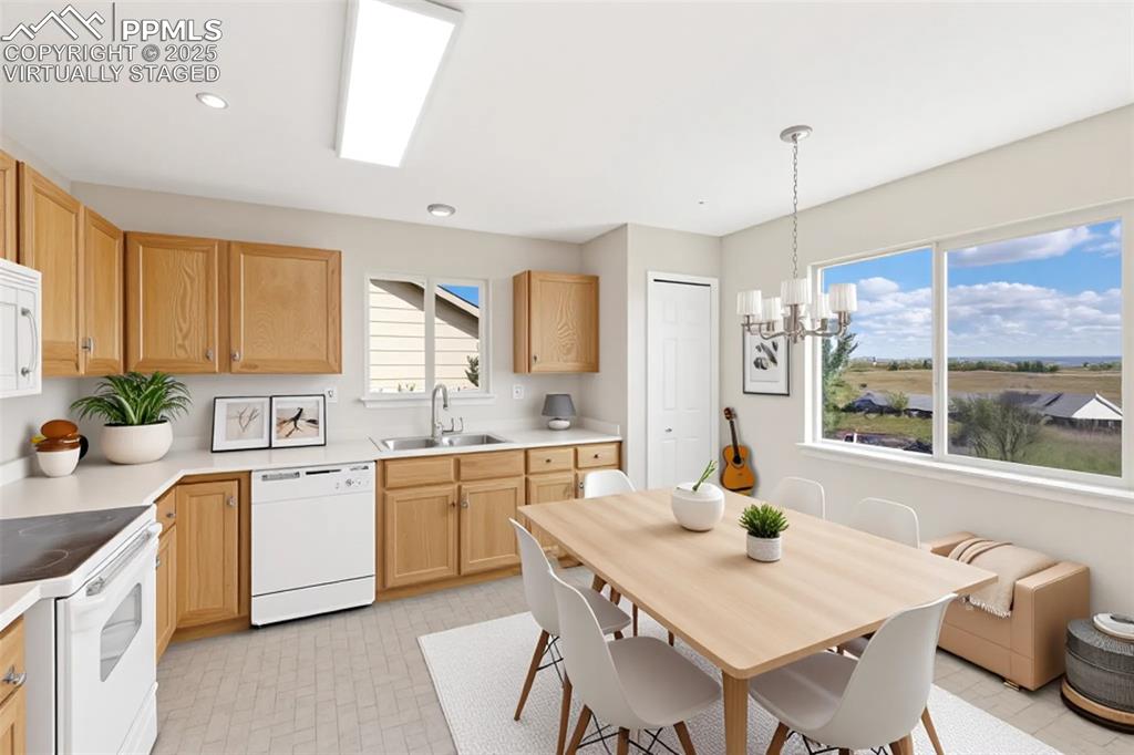 Image 20 of 50: Virtually Staged to show possible furniture placements