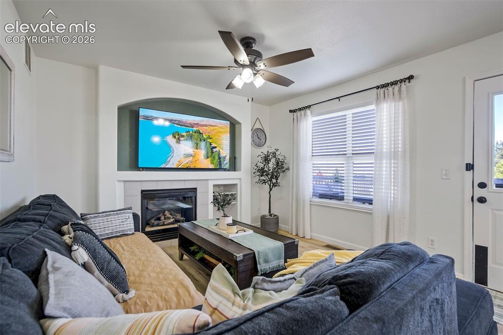 Image 6 of 49: Living Room