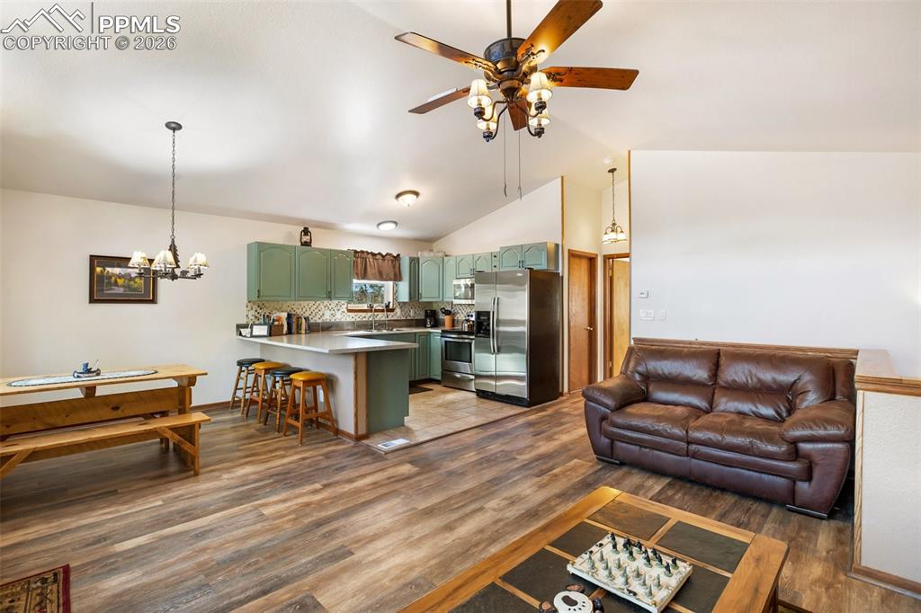 Image 17 of 45: Living Room