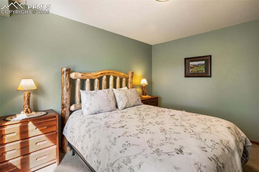 Image 41 of 45: Bedroom