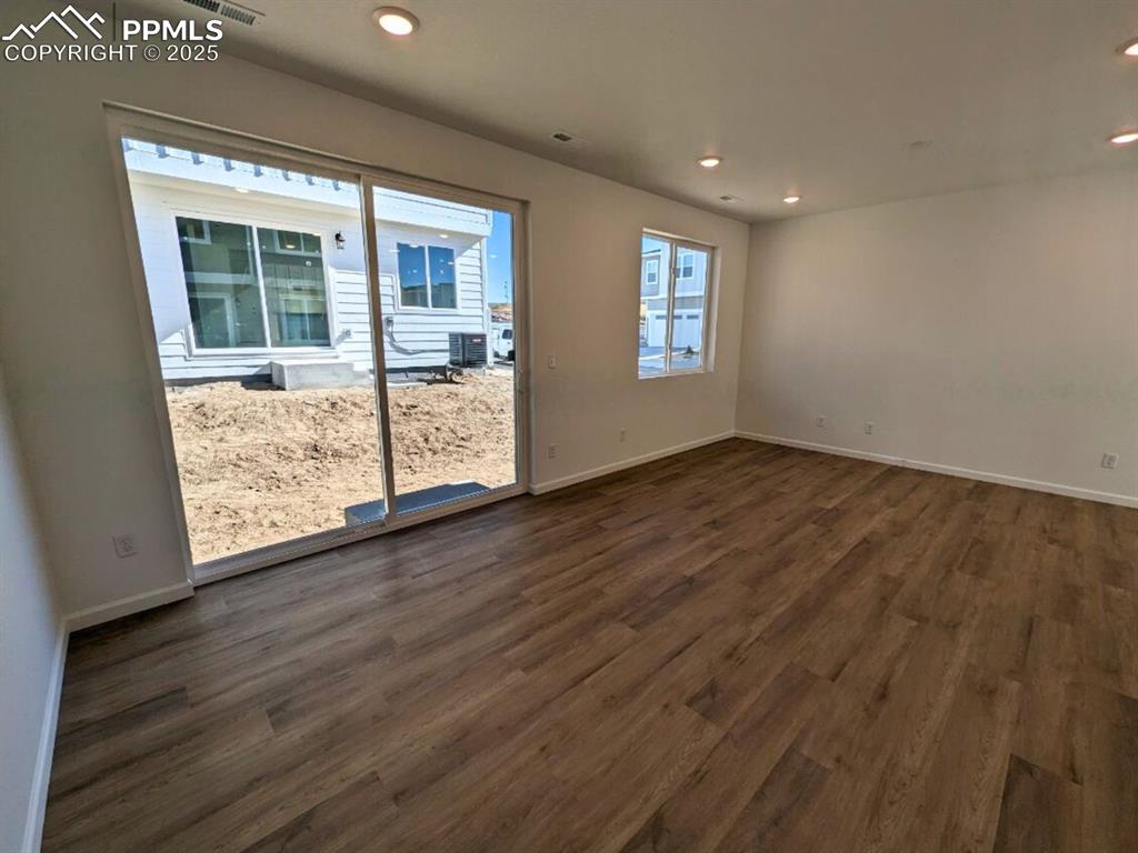 Image 3 of 12: Living Room