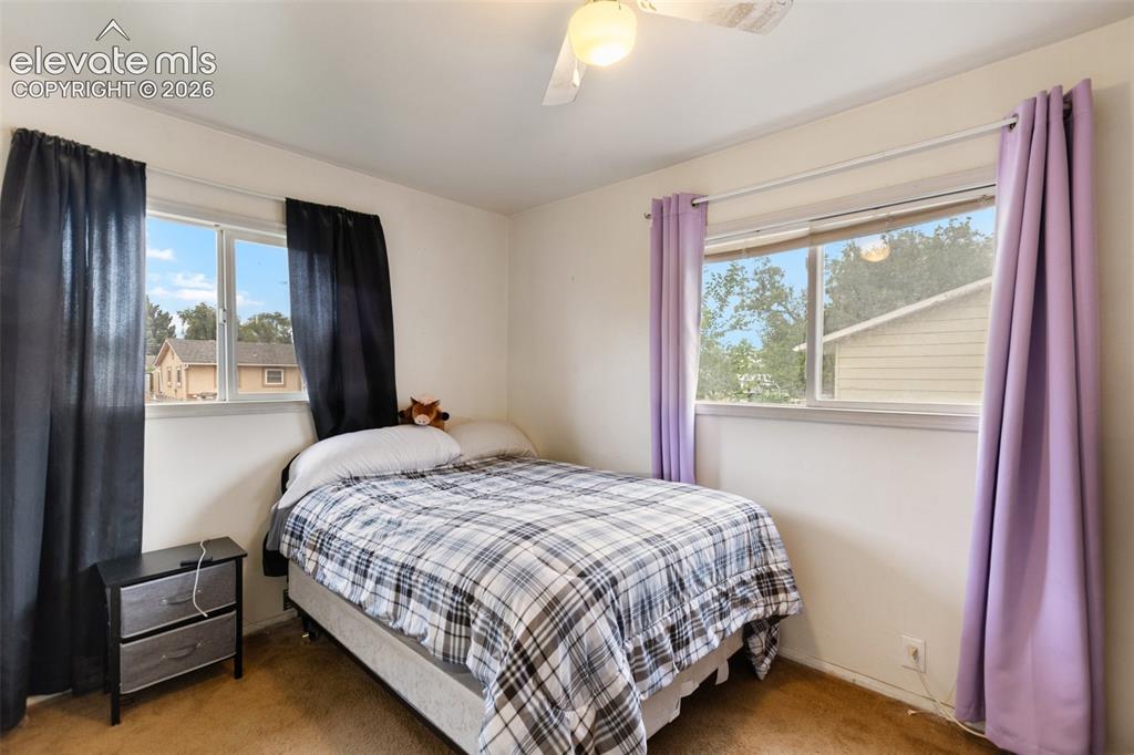Image 12 of 21: Bedroom